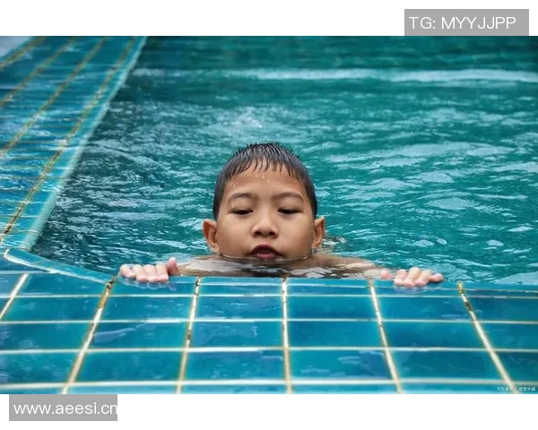仰泳比赛前的心理调适与准备策略：提高自信心与集中注意力的关键技巧